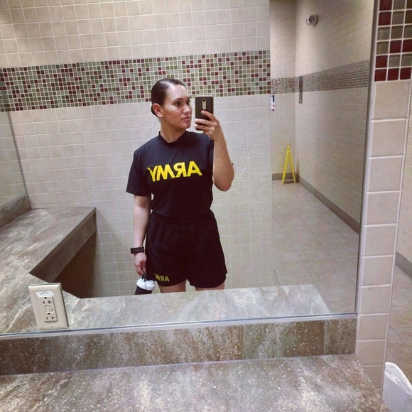 Welcome to my closet! - Picture 4 of 6